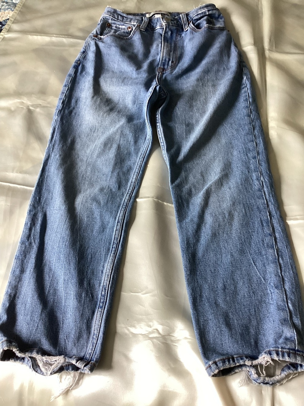 Abercrombie Curve Love ultra high rise ankle straight jeans Size 26/2